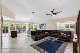 2034 Nw 52nd St - Photo 1 of 1