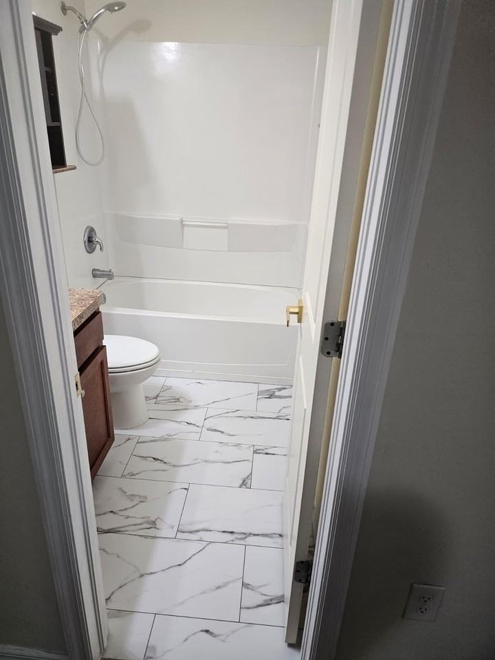 10329 Canal Brook Ln - Photo 5 of 8