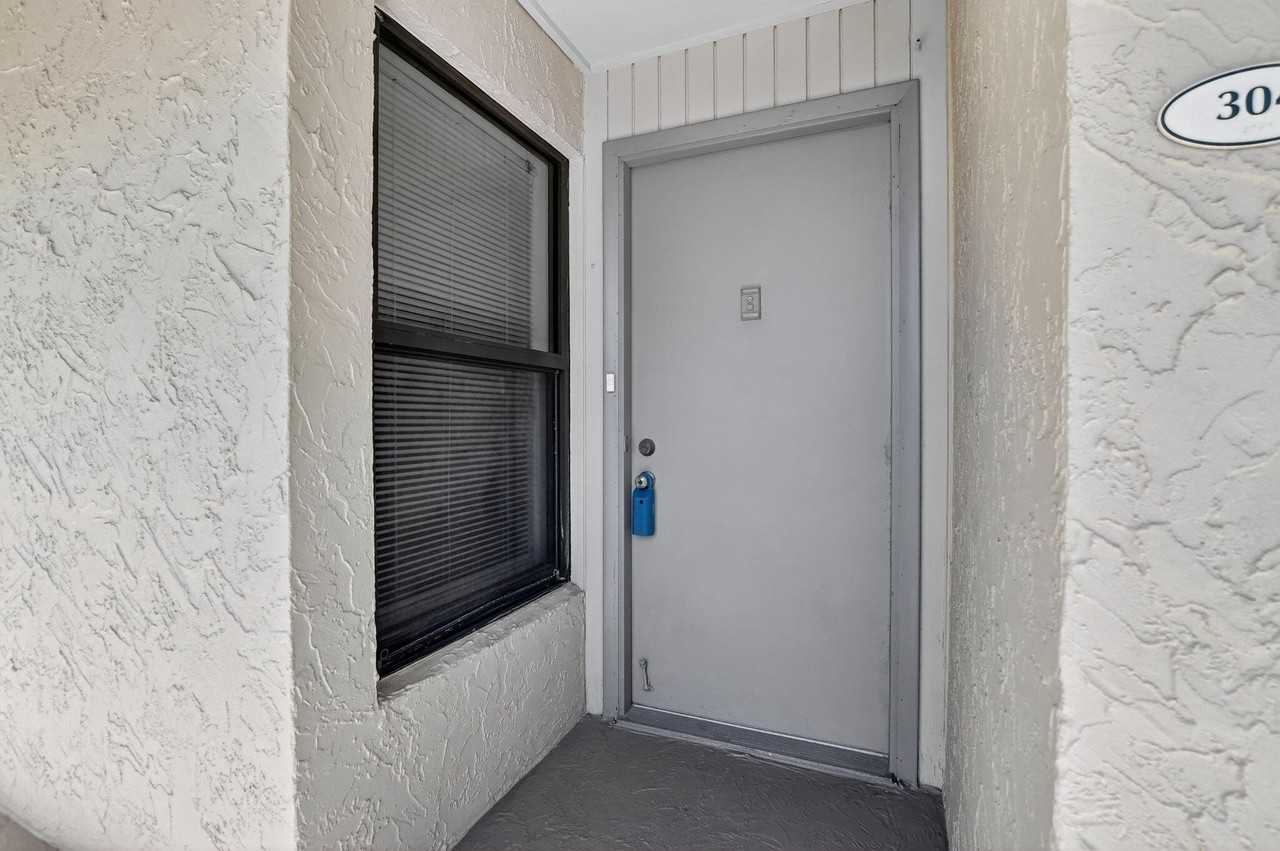 11 Royal Palm Way #3040 - Photo 2 of 50