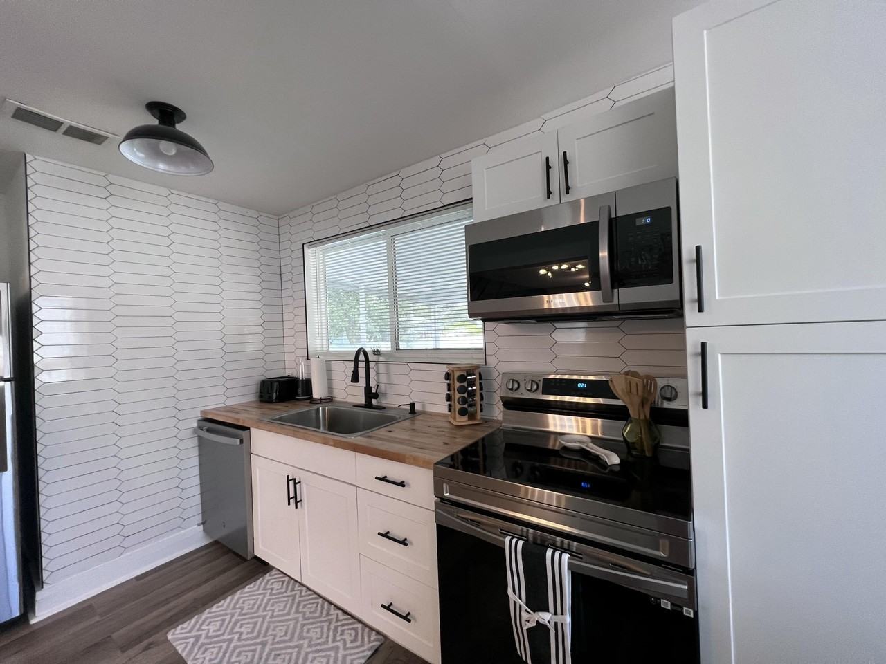 727 S N St - Photo 5 of 22