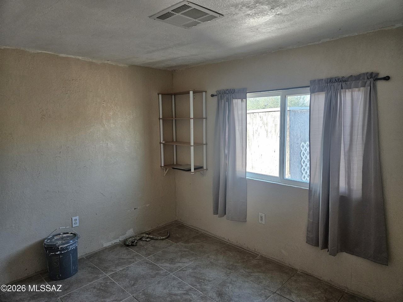 10261 N Volk Ave #1 - Photo 7 of 15