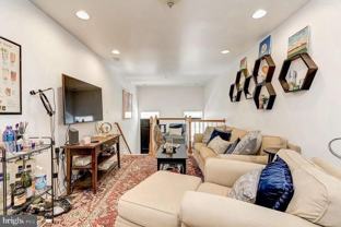 1019 S Streeper St - Photo 1 of 1