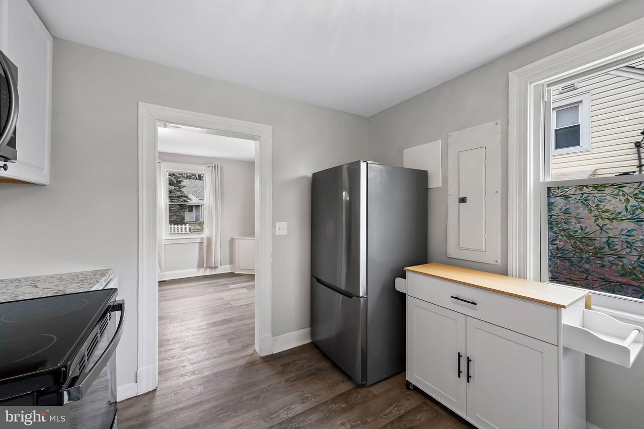 18 Crafton Rd - Photo 5 of 22