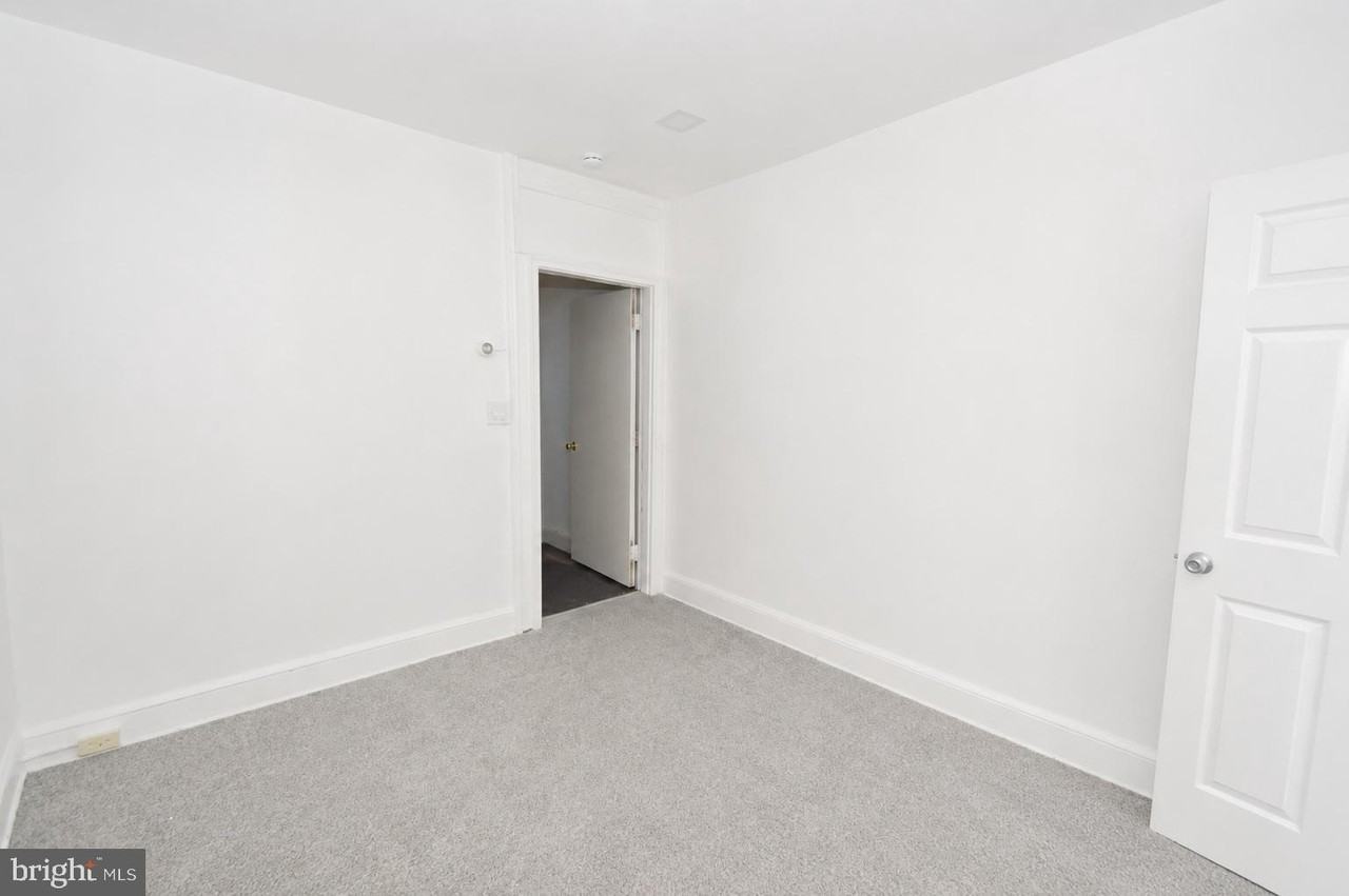 219 Wood St - Photo 6 of 10