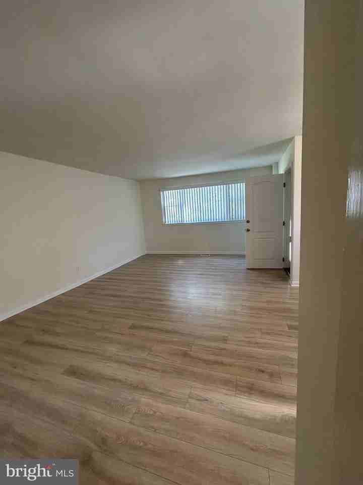 523 Donna Cir - Photo 3 of 19