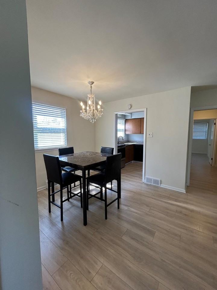 523 Donna Cir - Photo 5 of 19