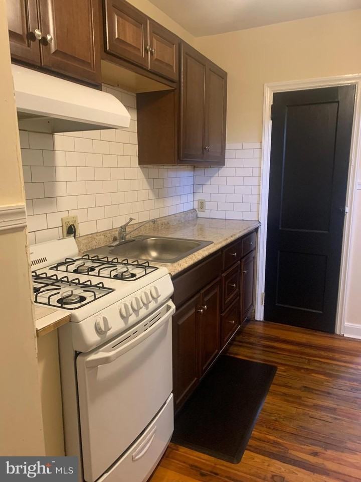 24 S Evans St #1 - Photo 5 of 8