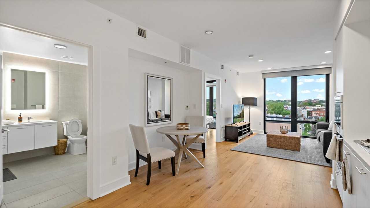 1852 7th St Nw #1395394P - Photo 3 of 33