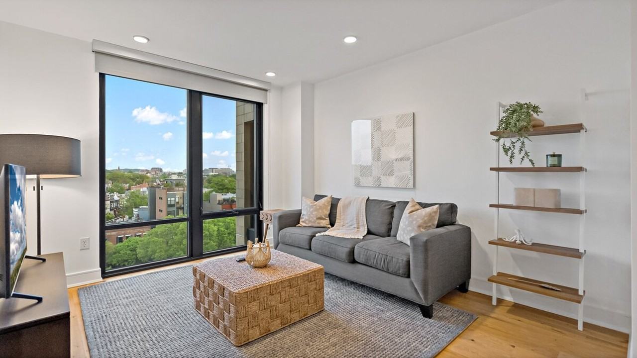 1852 7th St Nw #1395394P - Photo 7 of 33