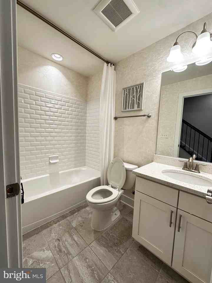 443 Nottoway Walk - Photo 5 of 24