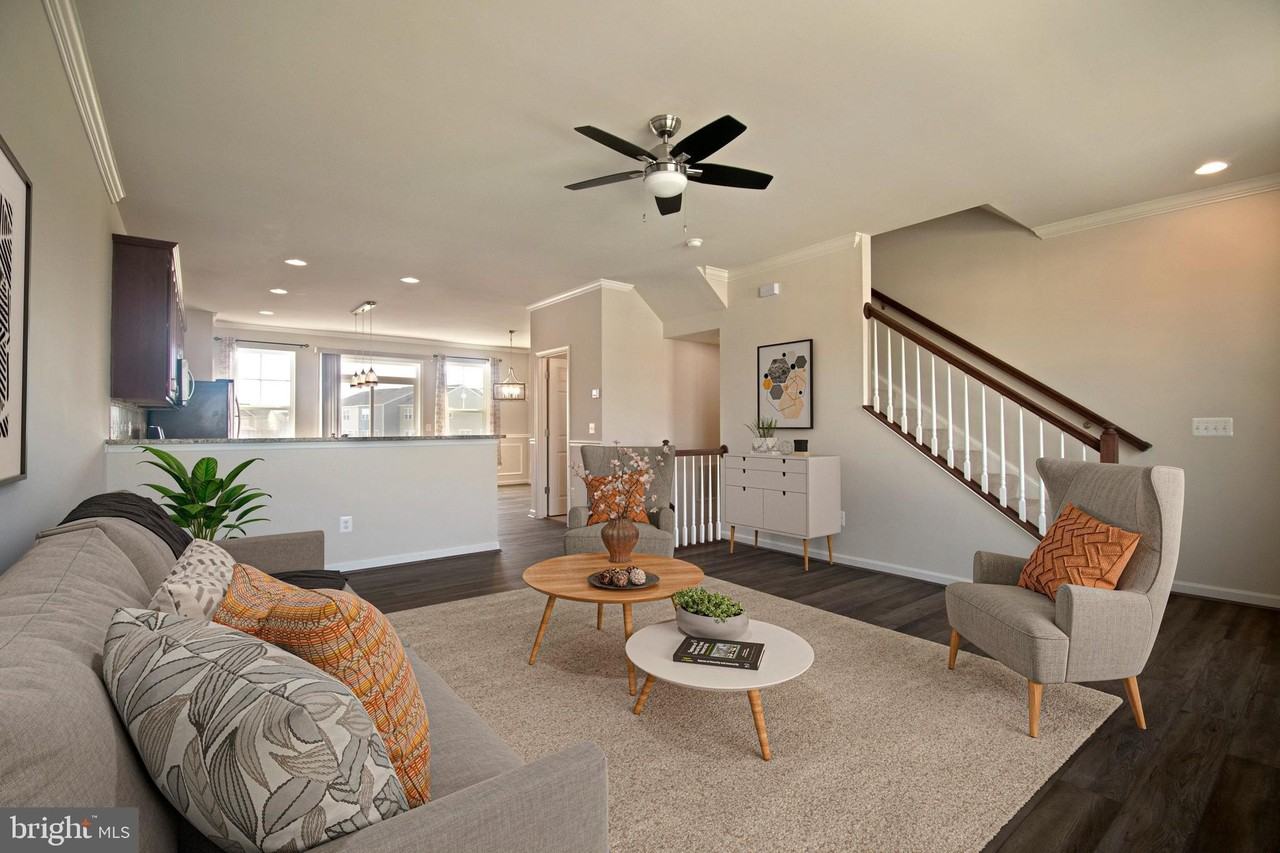 105 Gristmill Ct - Photo 2 of 31