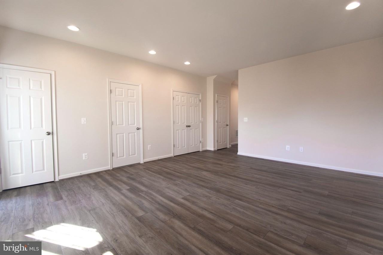 105 Gristmill Ct - Photo 7 of 31
