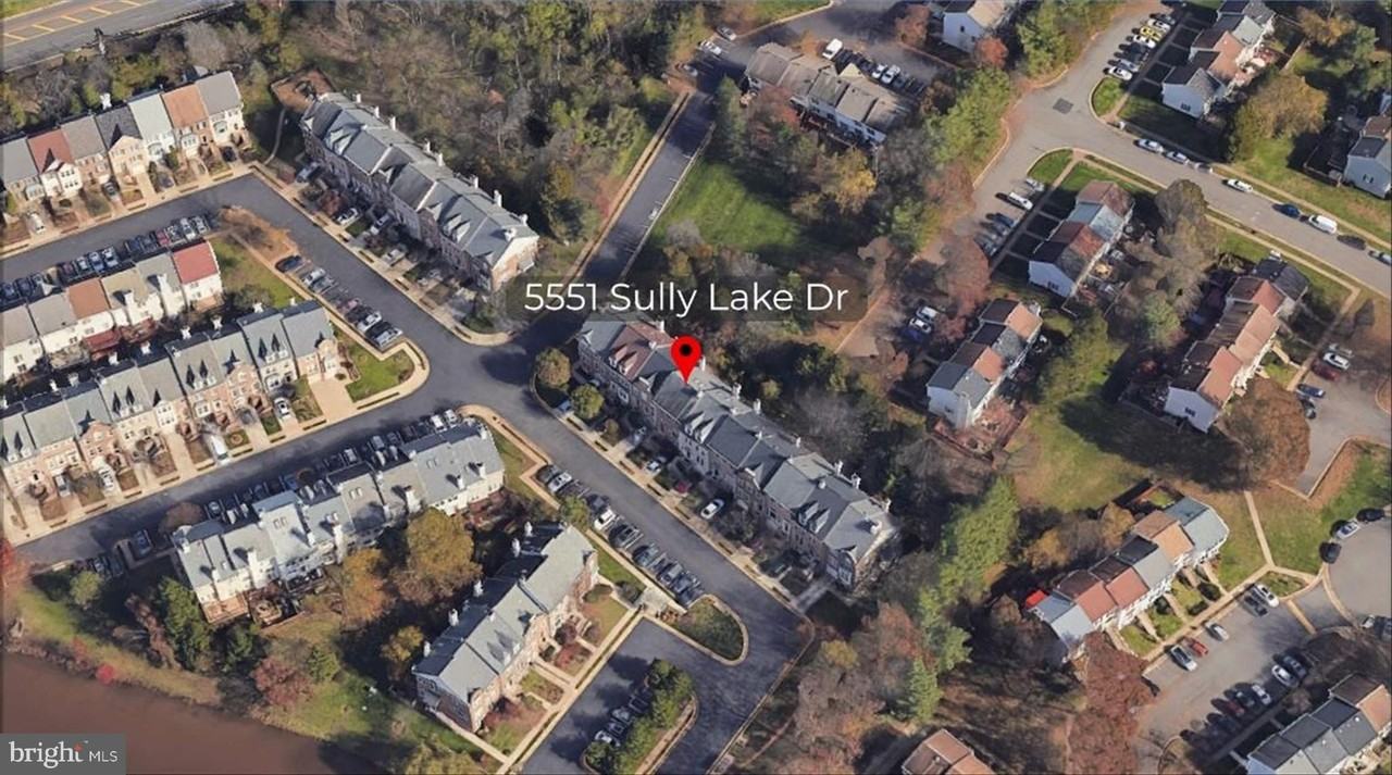 5551 Sully Lake Dr - Photo 2 of 47