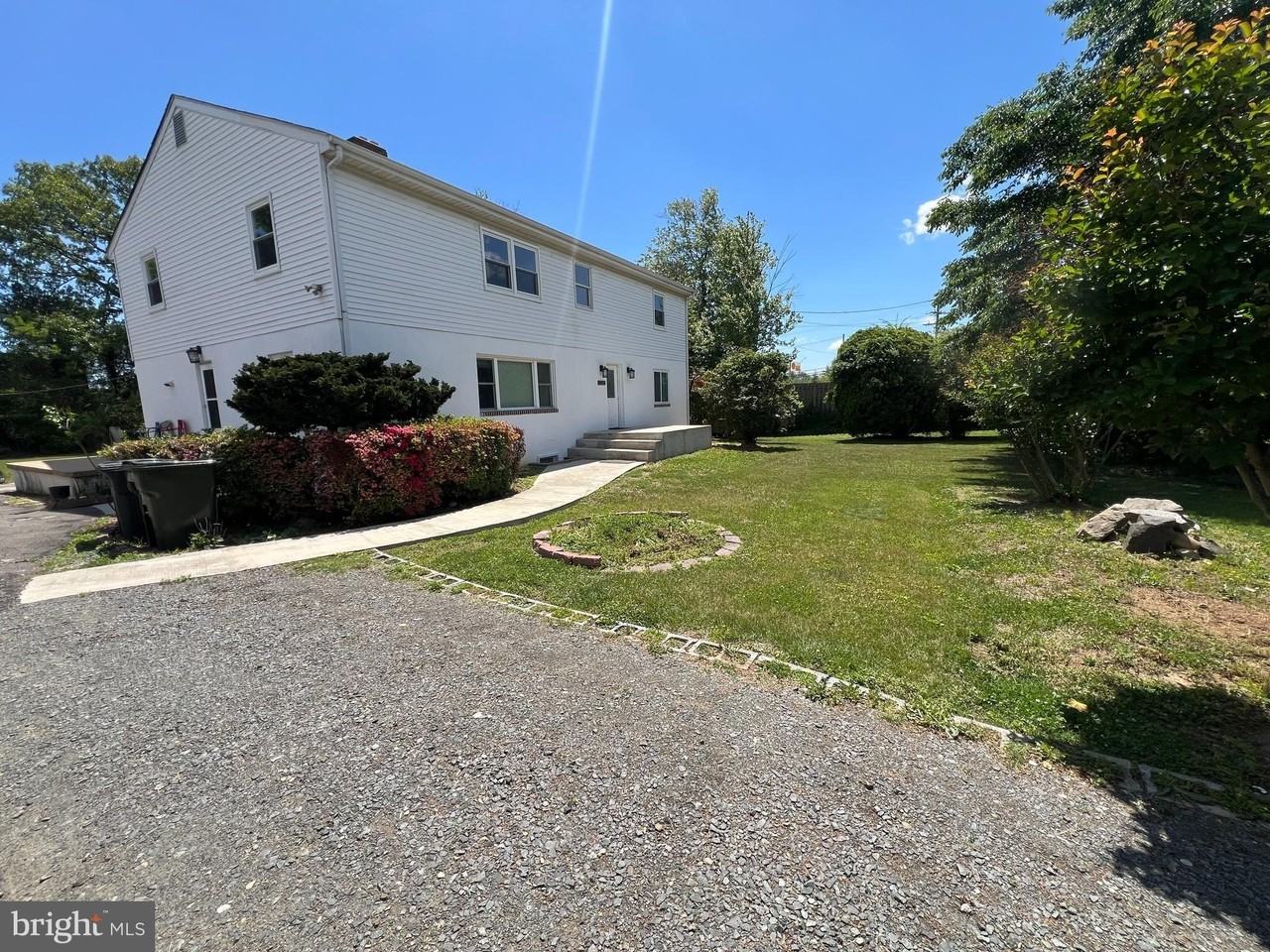 5309 Mitchell St - Photo 3 of 14