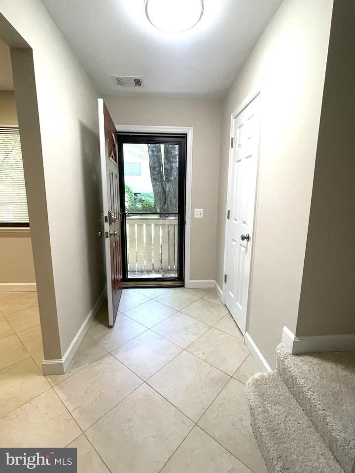 2661 Glengyle Dr #58 - Photo 2 of 22