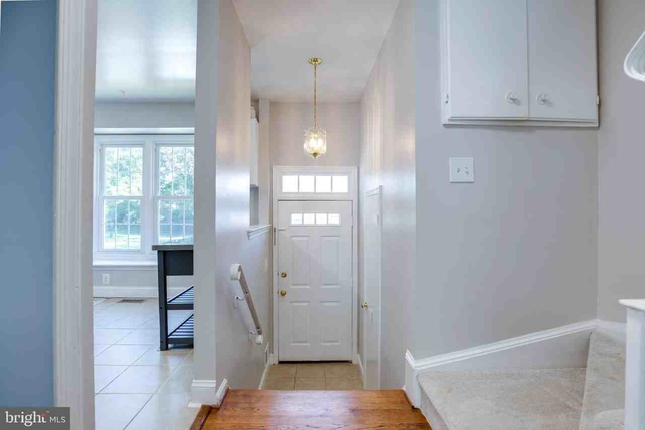 8657 Dellway Ln - Photo 2 of 45