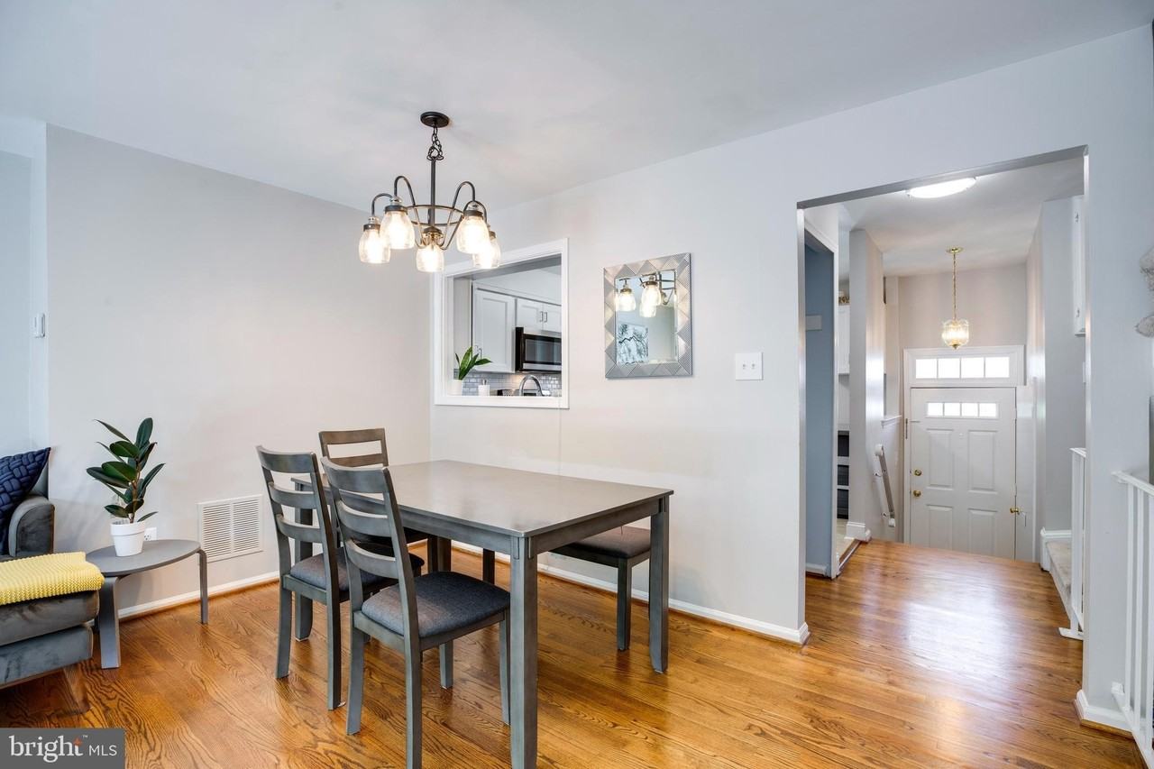 8657 Dellway Ln - Photo 4 of 45