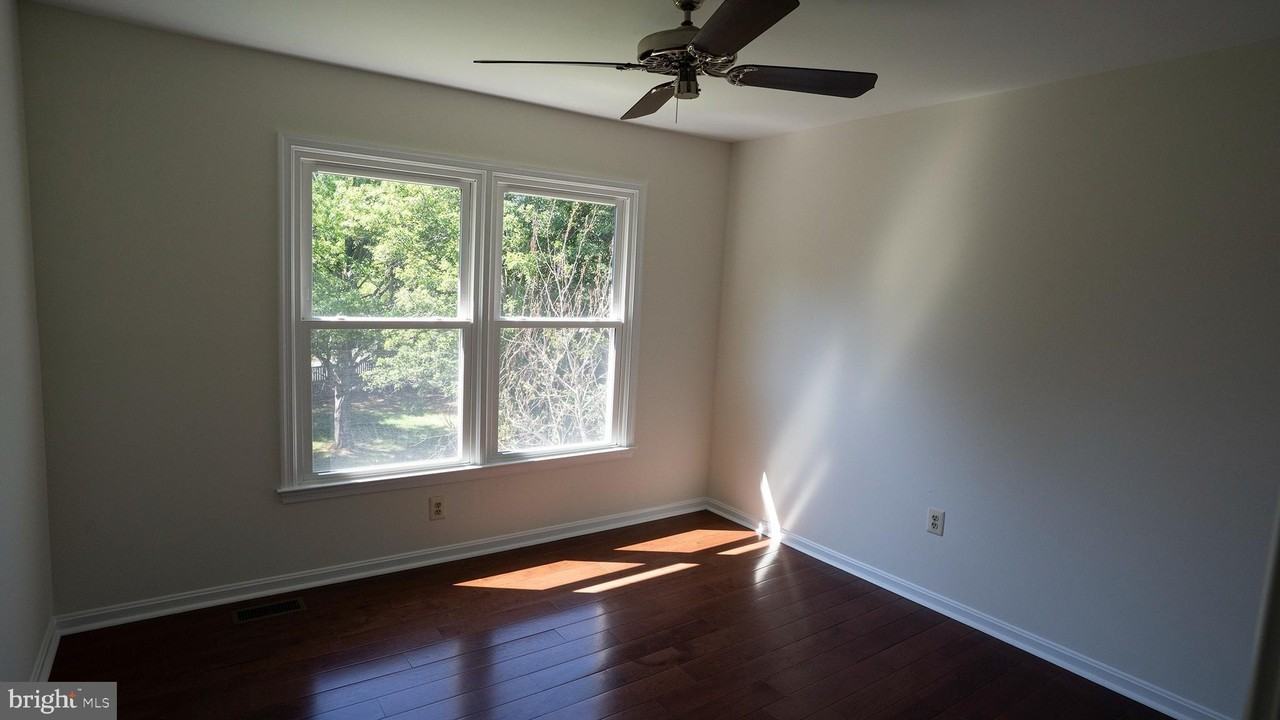 10854 Monticello Ct - Photo 4 of 21