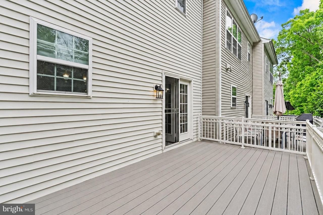2651 Glenriver Way - Photo 7 of 37