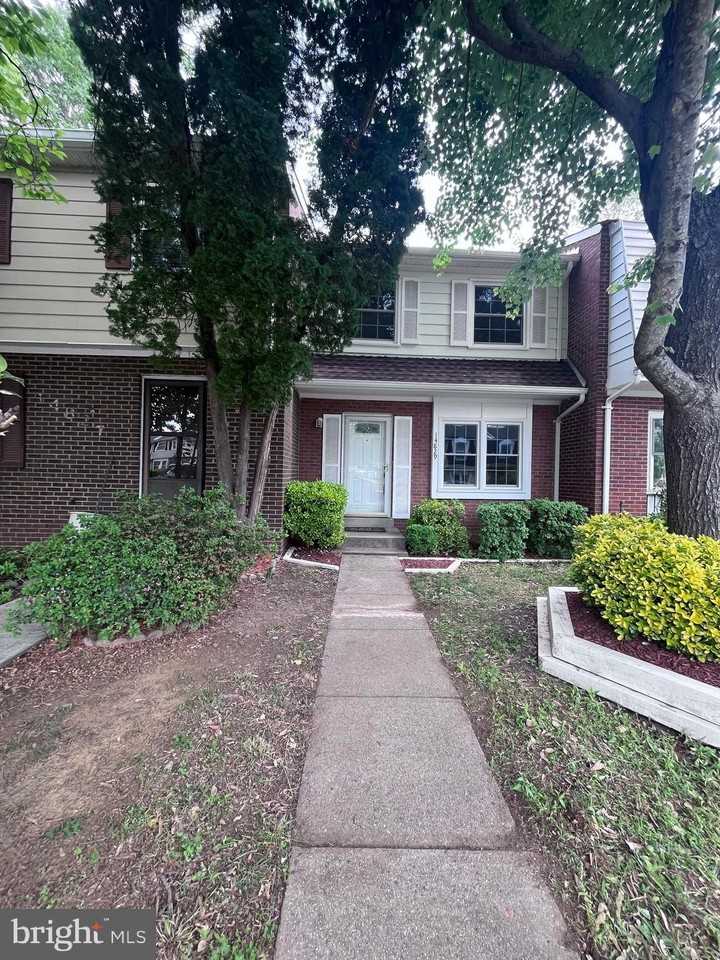 14829 Emberdale Dr - Photo 3 of 33