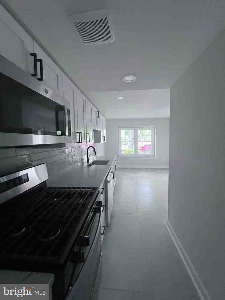 14829 Emberdale Dr - Photo 6 of 33