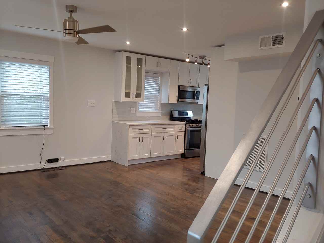 2510 Jamaica Dr - Photo 4 of 20