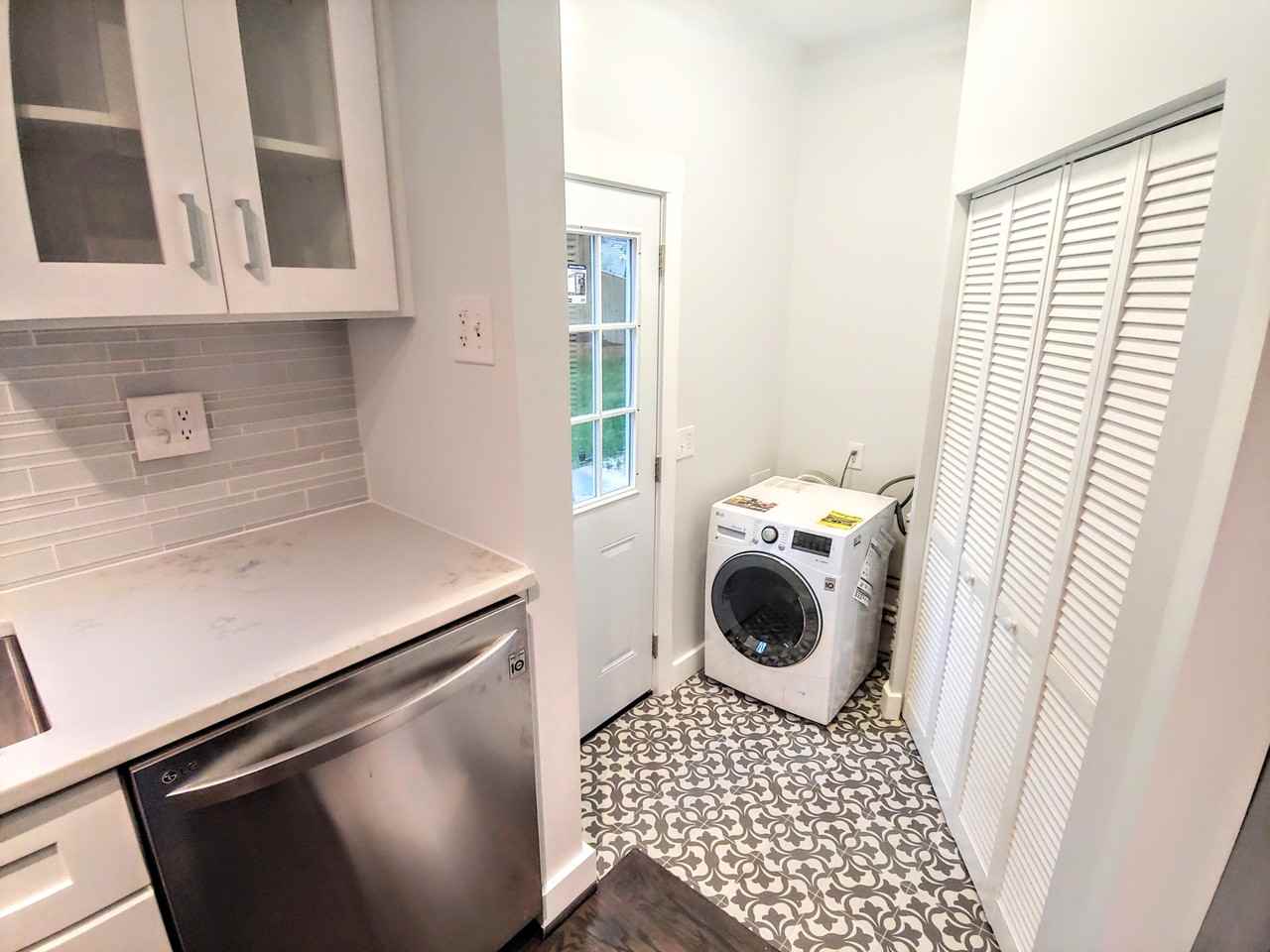 2510 Jamaica Dr - Photo 6 of 20