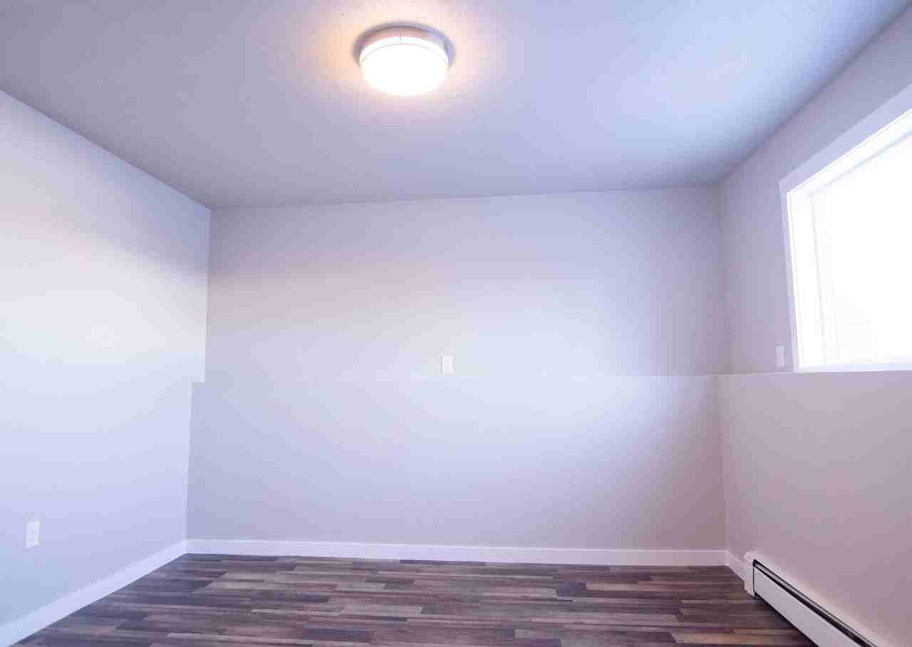 2810 W Northern Lights Blvd #1 - Photo 4 of 11