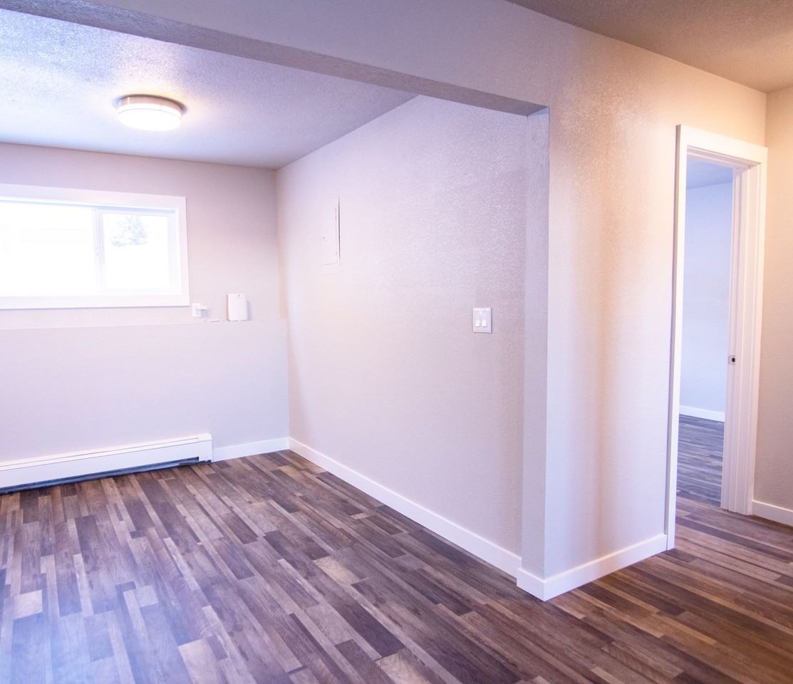 2810 W Northern Lights Blvd #1 - Photo 6 of 11