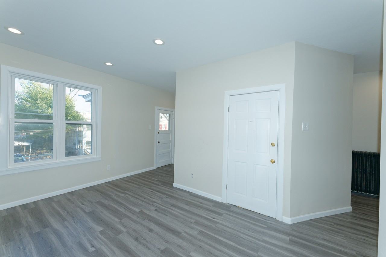 12 Stanwix St #A - Photo 6 of 24