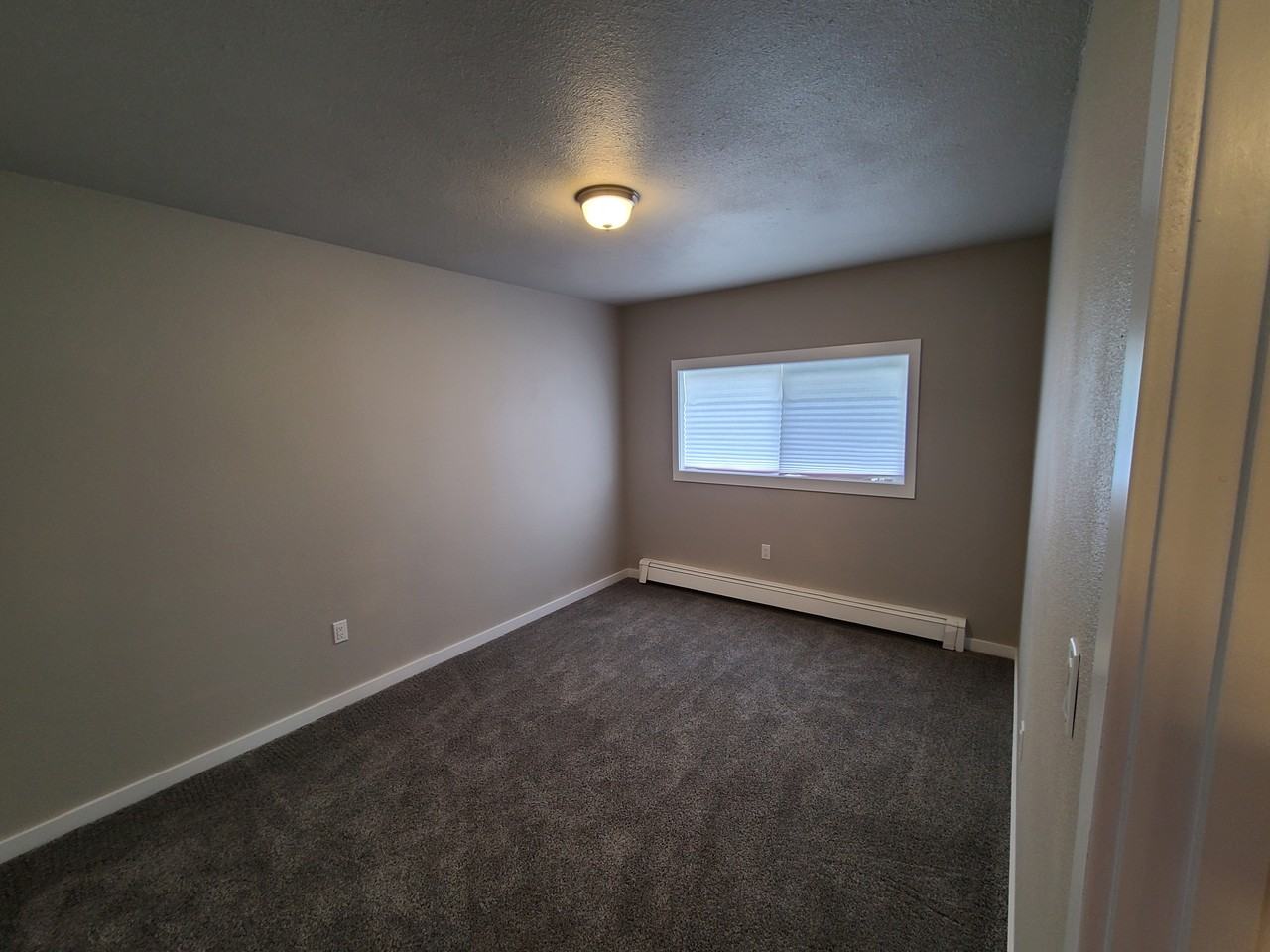 2810 W Northern Lights Blvd #11 - Photo 6 of 11