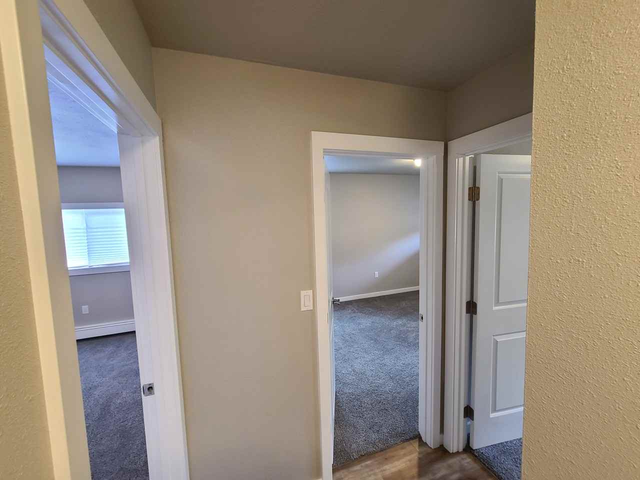 2810 W Northern Lights Blvd #11 - Photo 7 of 11