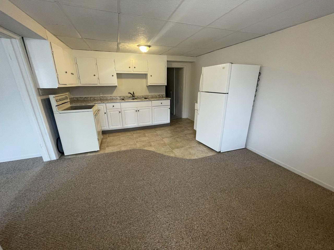 201 W Lincoln St #2 - Photo 2 of 13