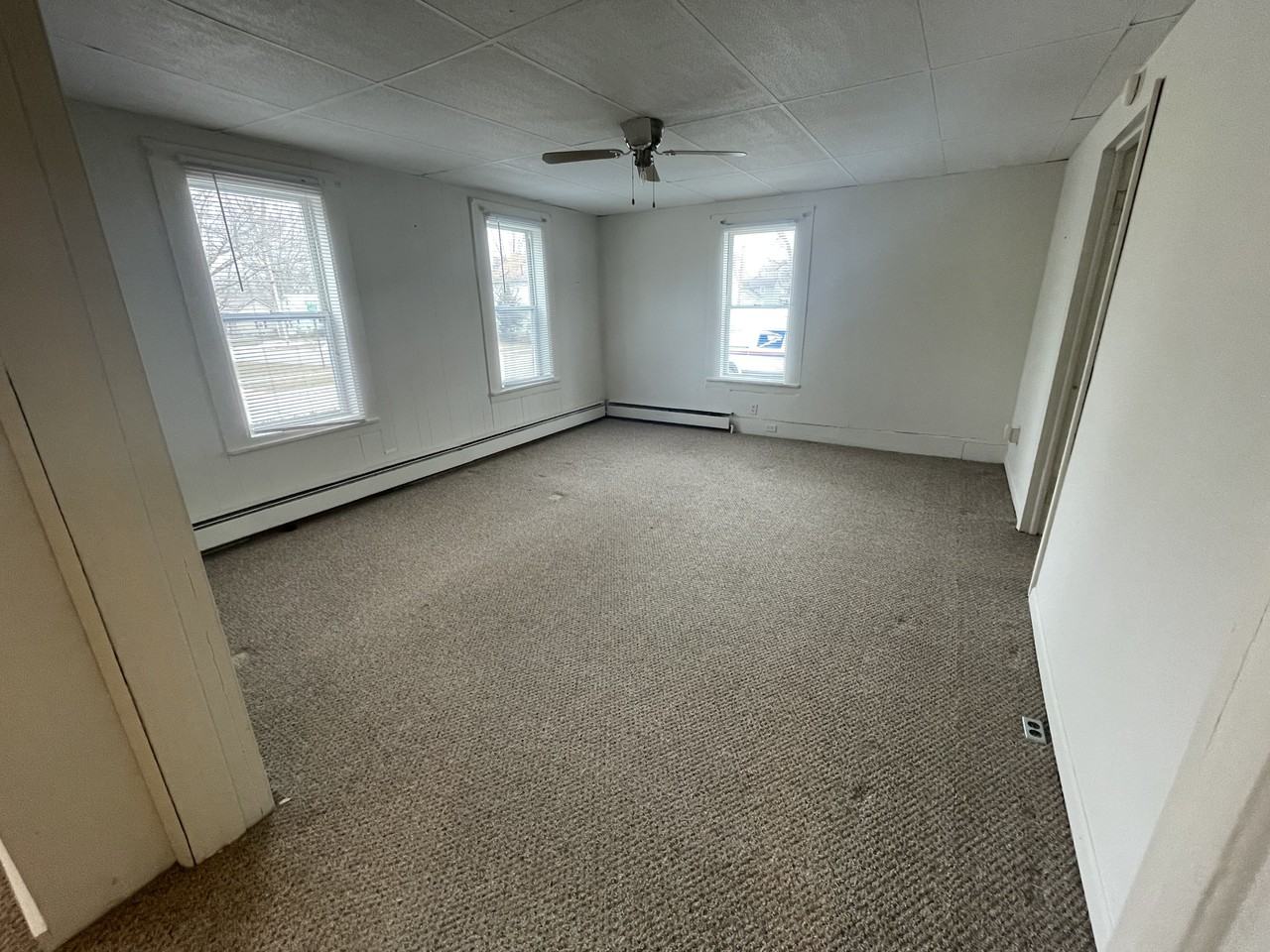 201 W Lincoln St #2 - Photo 5 of 13