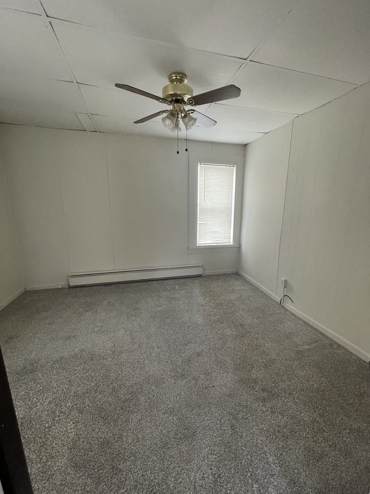 201 W Lincoln St #2 - Photo 6 of 13