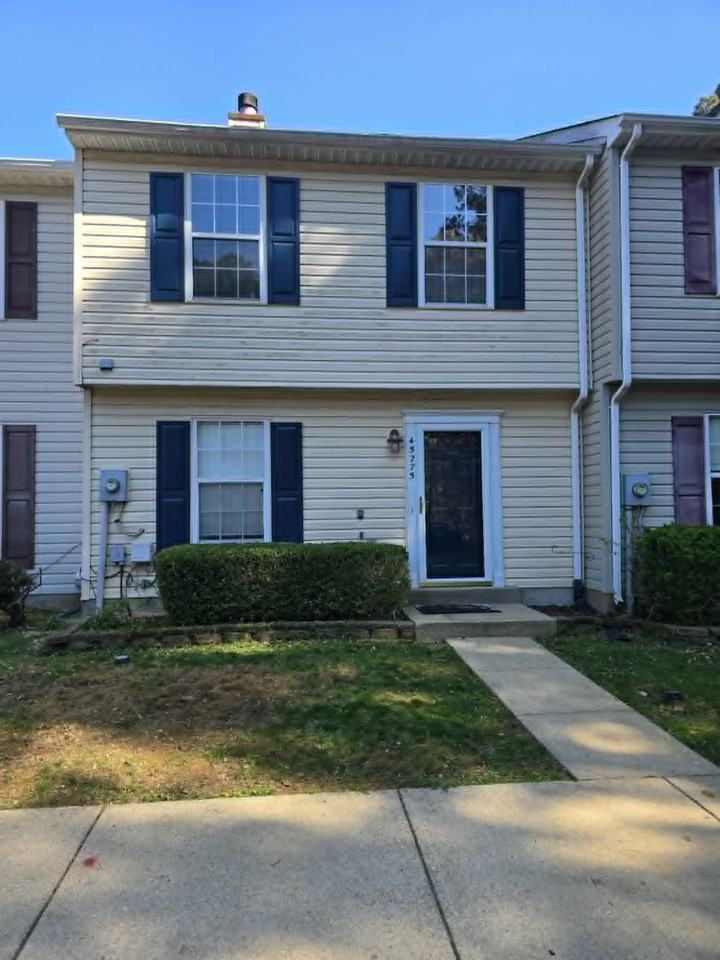 45275 Elkton Ln - Photo 2 of 15