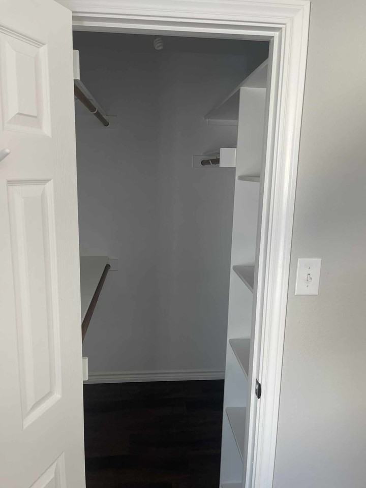 1612 N Cates St - Photo 6 of 13