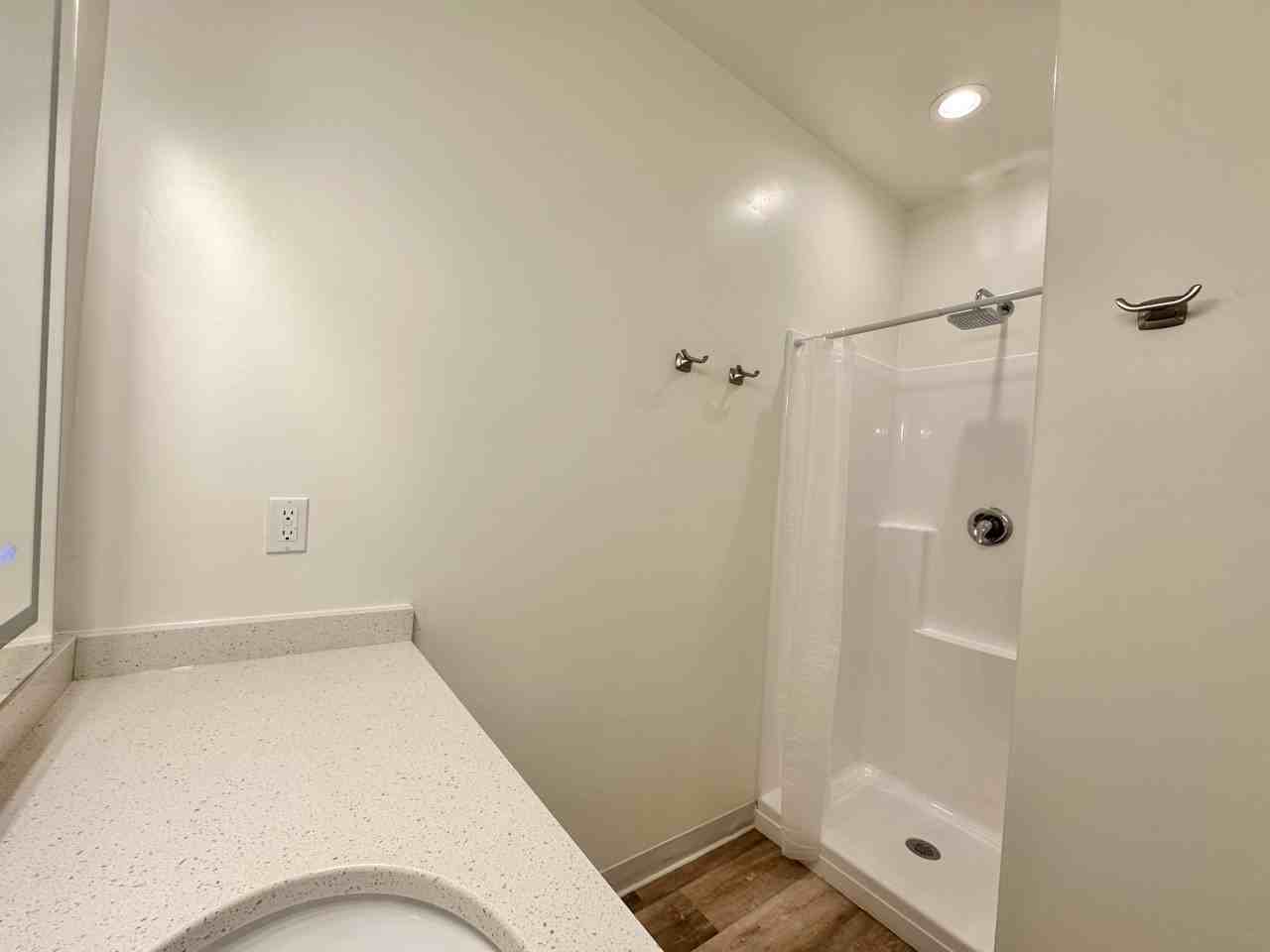456 Ne, Unitbedroom - Photo 4 of 31