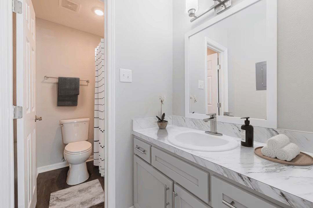 11000 Crescent Moon Dr #CBV - Photo 6 of 10