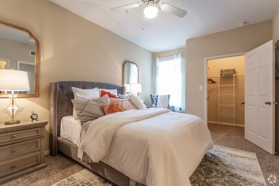 13709 Travis Heights Ln #CPCR - Photo 5 of 11
