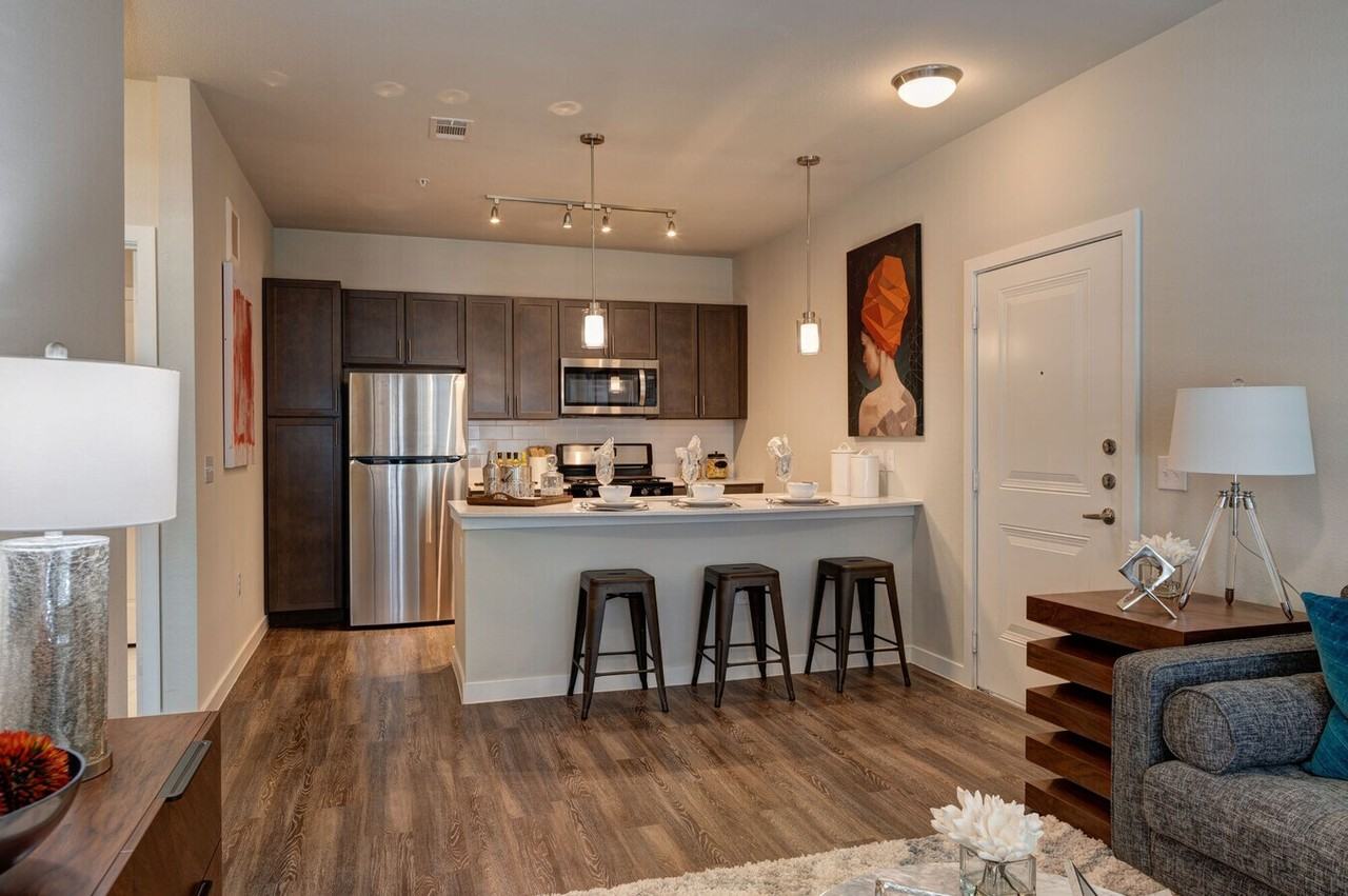 1035 Seamist Dr #SLHS - Photo 5 of 12