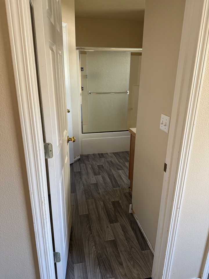 3027 W Madison Ave - Photo 7 of 17