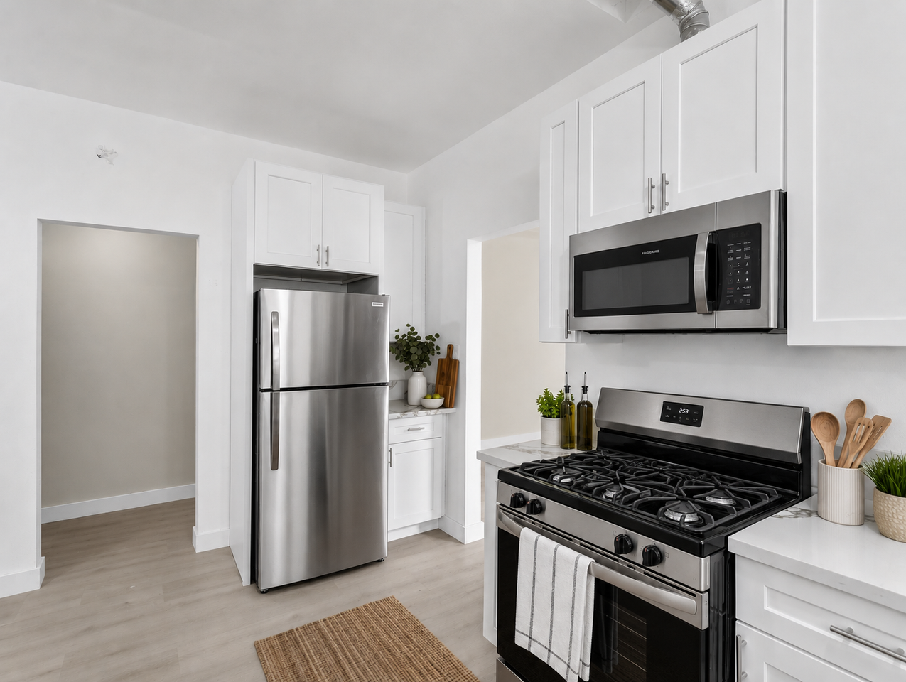 211 N Vendome St #A - Photo 5 of 12