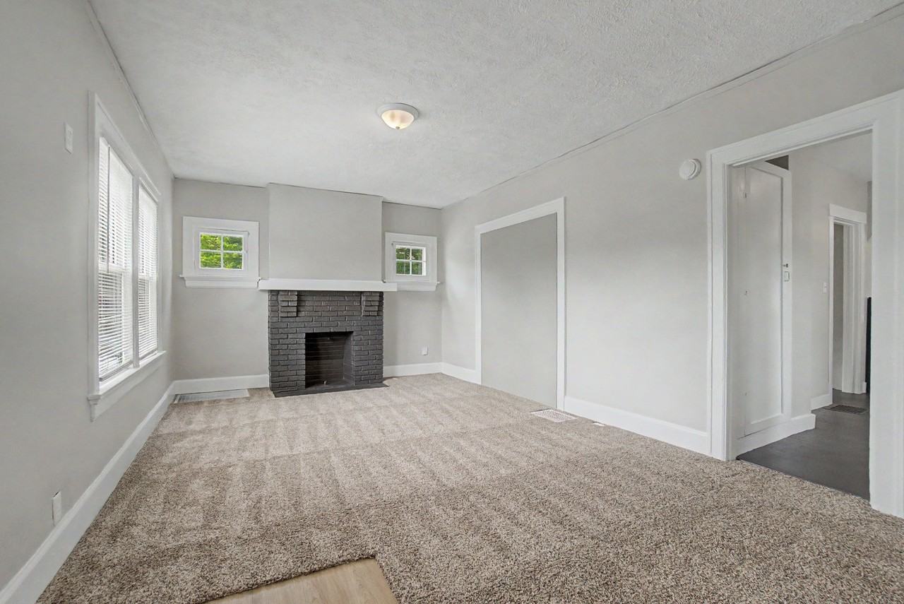 2600 Wayne Ave - Photo 2 of 28