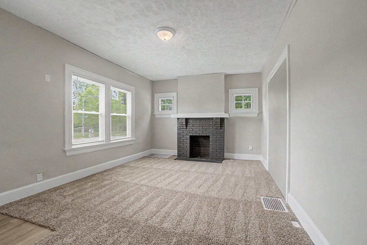 2600 Wayne Ave - Photo 3 of 28