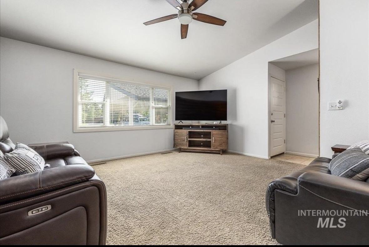 1109 S Abbey Cir - Photo 4 of 12