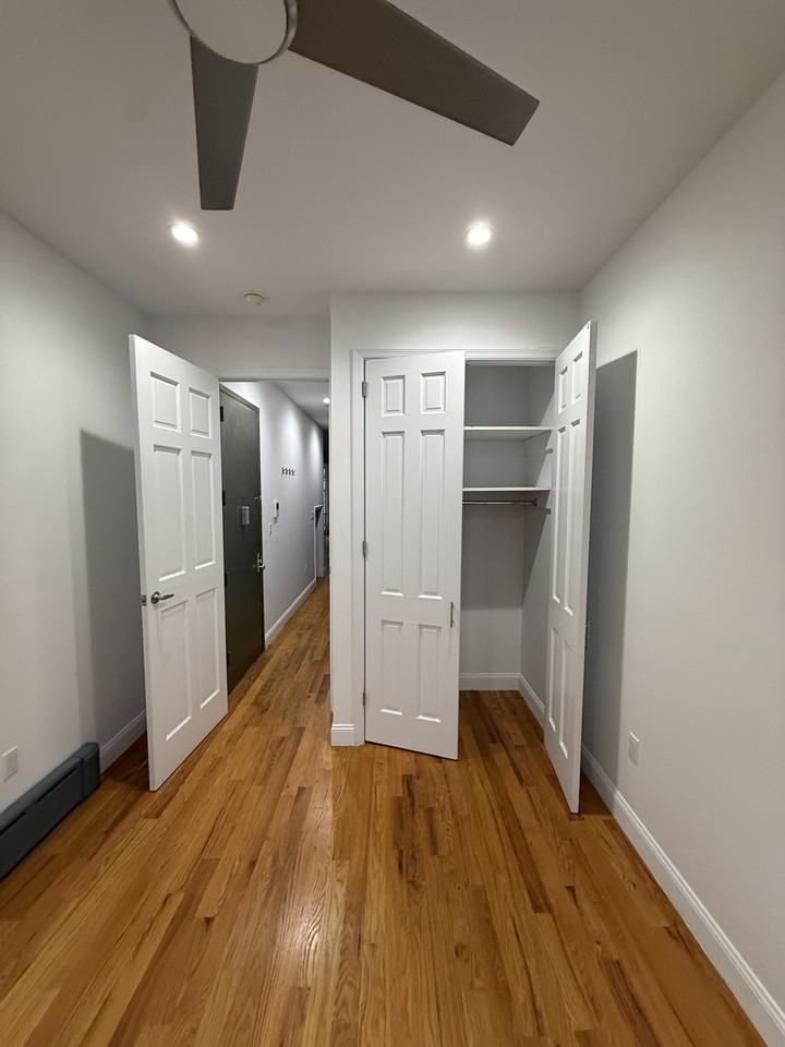308 Troutman St #2L - Photo 7 of 7