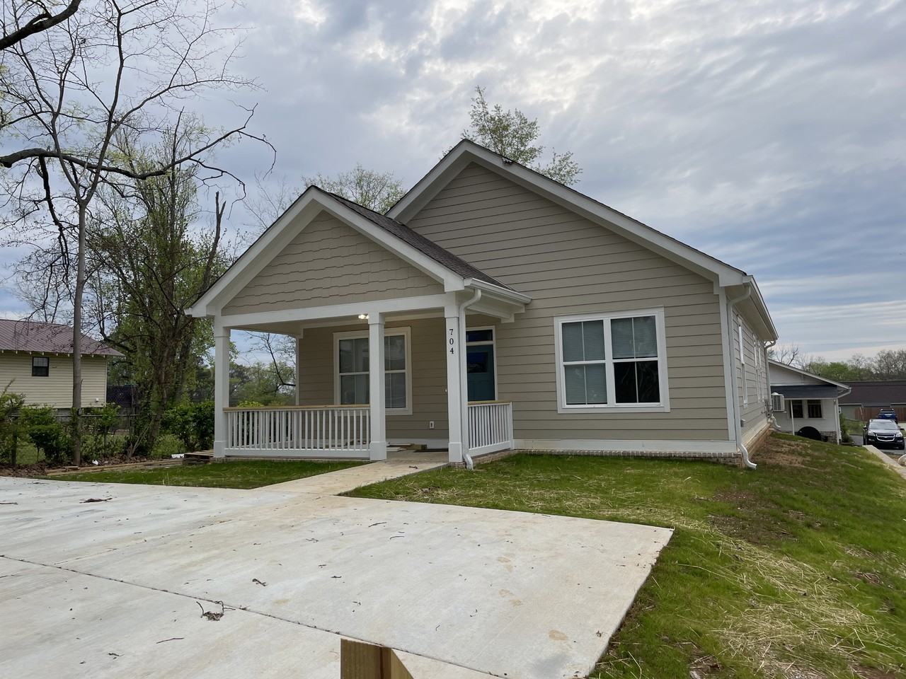 5404 Clemons Rd - Photo 2 of 15