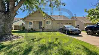11117 W Grant St - Photo 1 of 1