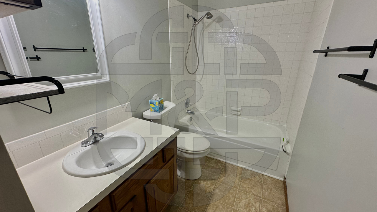 11117 W Grant St - Photo 7 of 24